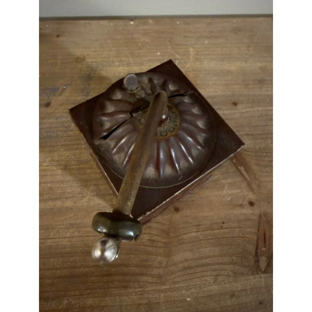 Antique Manual Coffee Grinder Primitive Metal‎ Box Hand Crank Rustic Red Decor